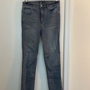 Light gray skinny jeans